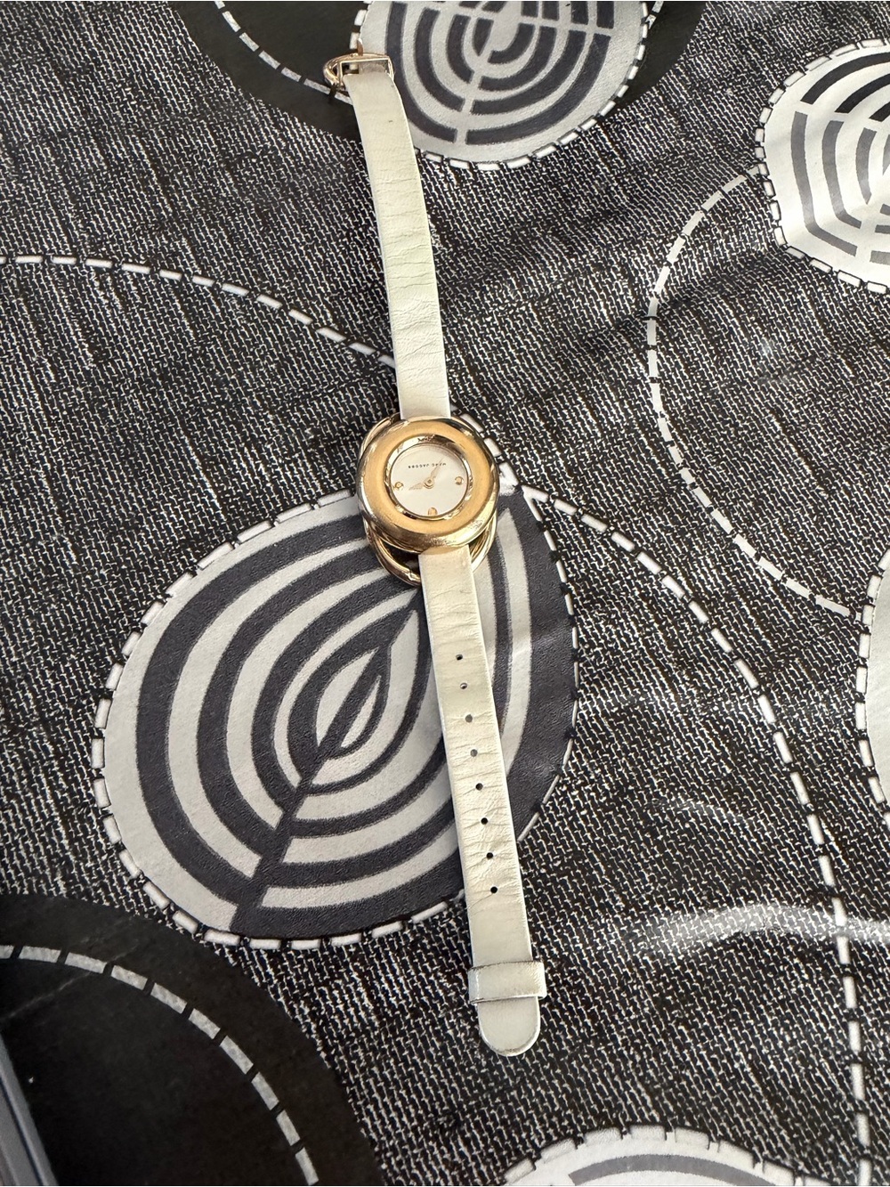 Marc Jacob’s White Leather Women's Watch with Gold Case